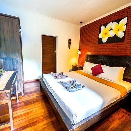 Villa Sanket - Kuta - 6 Bedrooms - 6 Bathrooms - Great Location Экстерьер фото