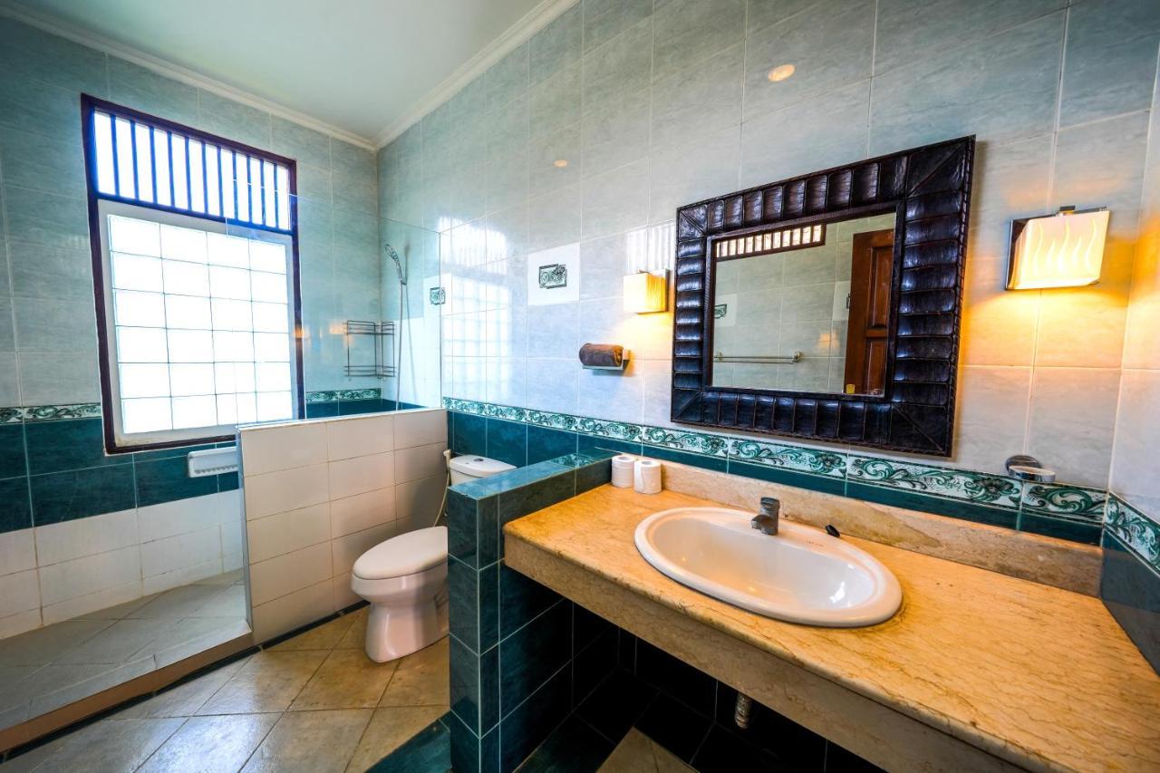 Villa Sanket - Kuta - 6 Bedrooms - 6 Bathrooms - Great Location Экстерьер фото